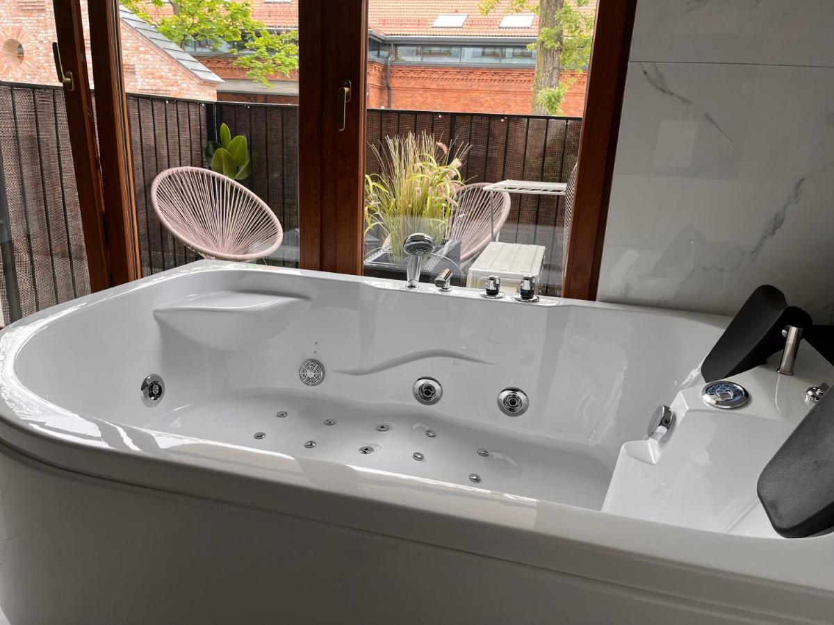 Jacuzzi Rakowicka Top Apartments Kraków Eksteriør billede