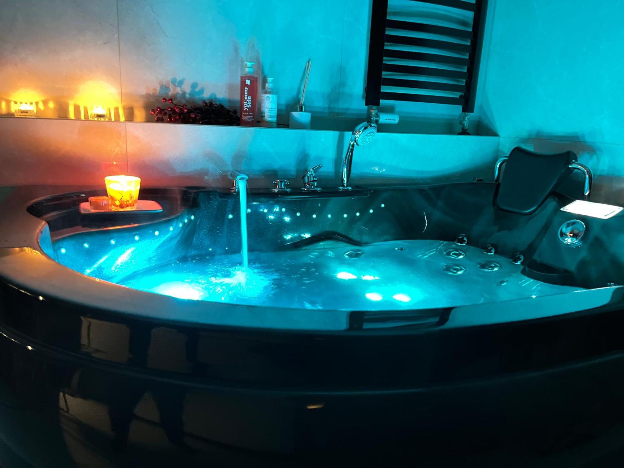 Jacuzzi Rakowicka Top Apartments Kraków Eksteriør billede